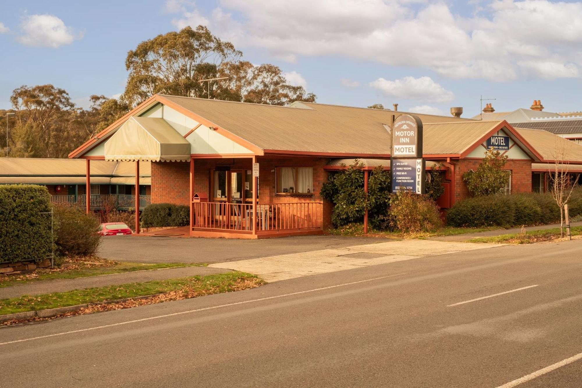Hepburn Springs Motor Inn Exterior photo